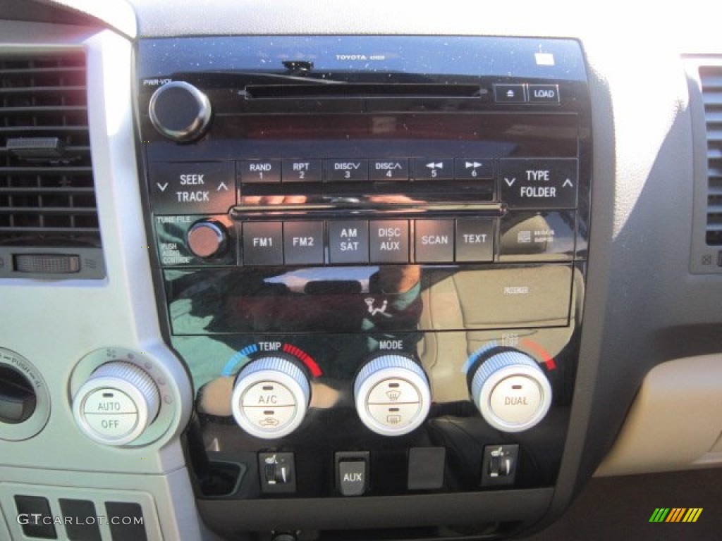 2008 Tundra Limited CrewMax 4x4 - Super White / Beige photo #14