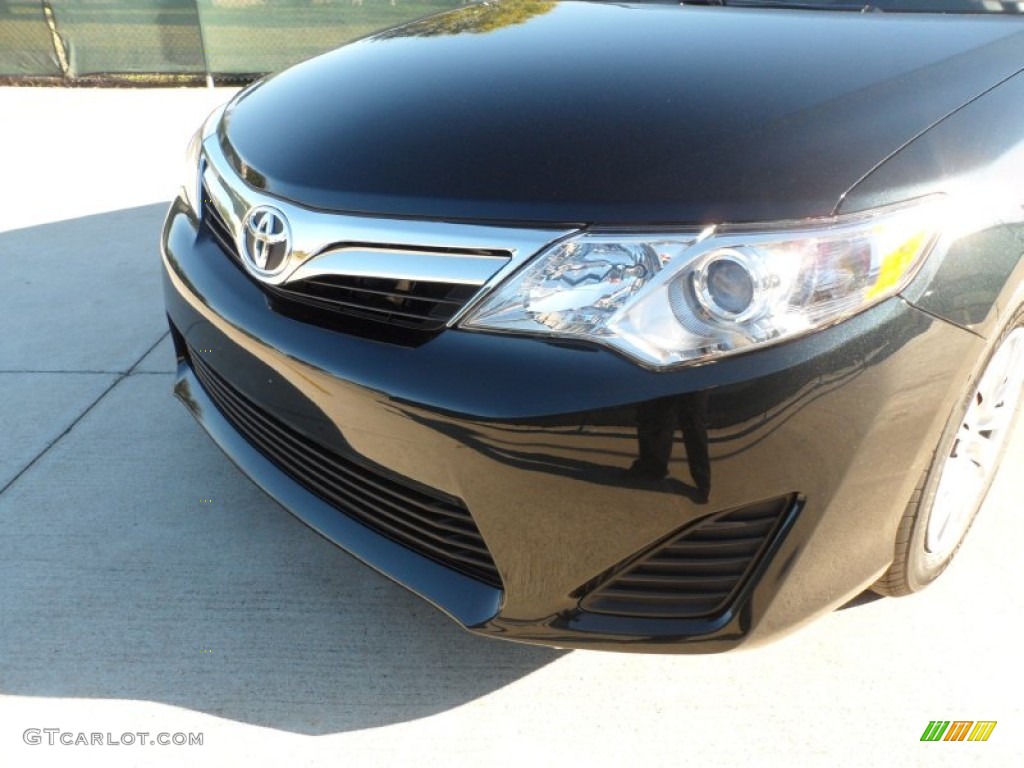 2012 Camry LE - Cosmic Gray Mica / Ivory photo #10