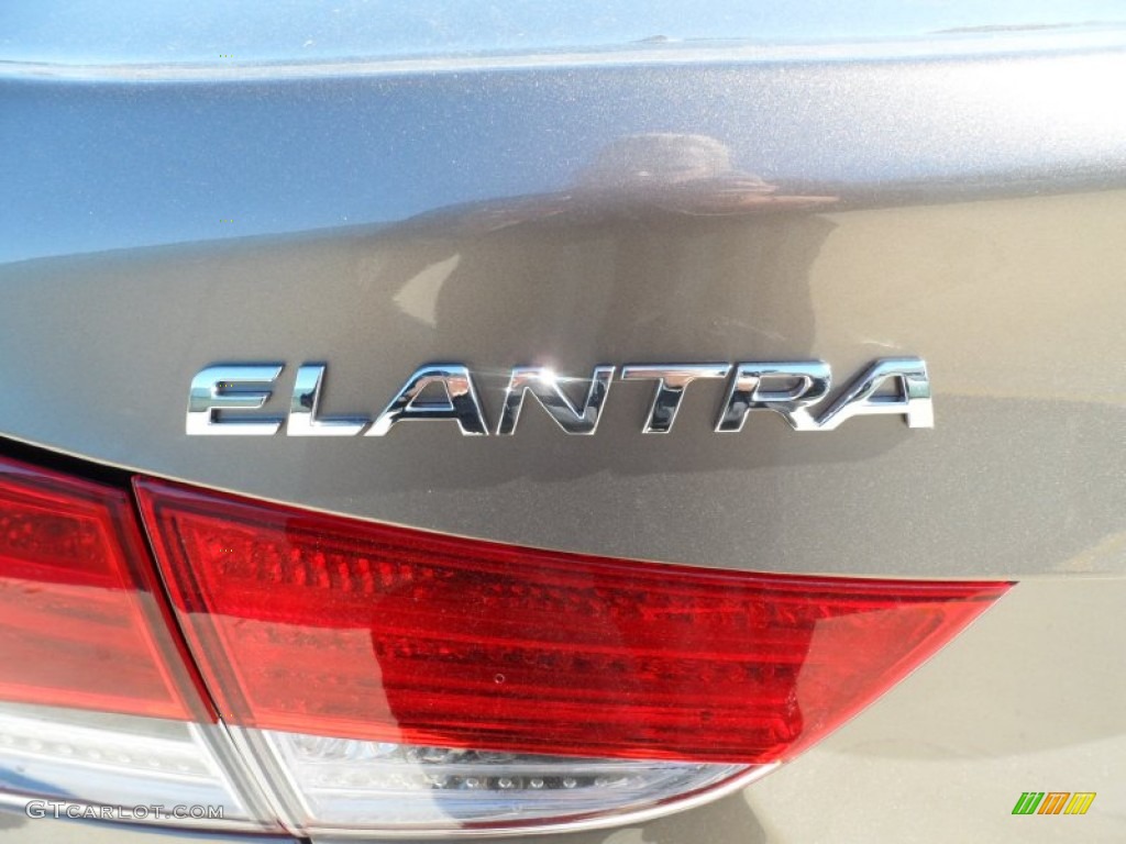 2012 Elantra Limited - Desert Bronze / Beige photo #15