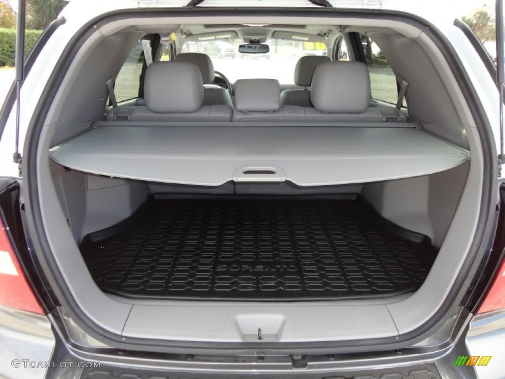 2008 Kia Sorento EX Trunk Photos