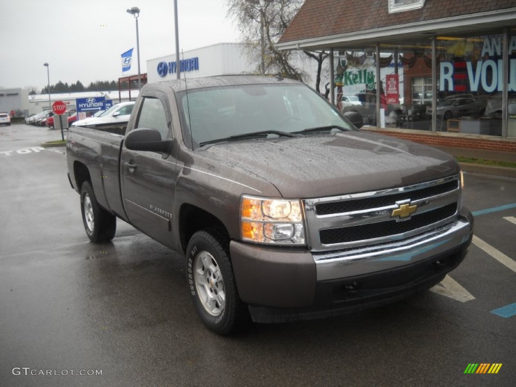 Desert Brown Metallic Chevrolet Silverado 1500