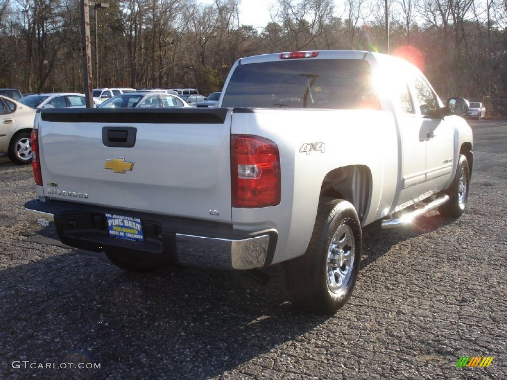 2011 Silverado 1500 LS Extended Cab 4x4 - Sheer Silver Metallic / Dark Titanium photo #4
