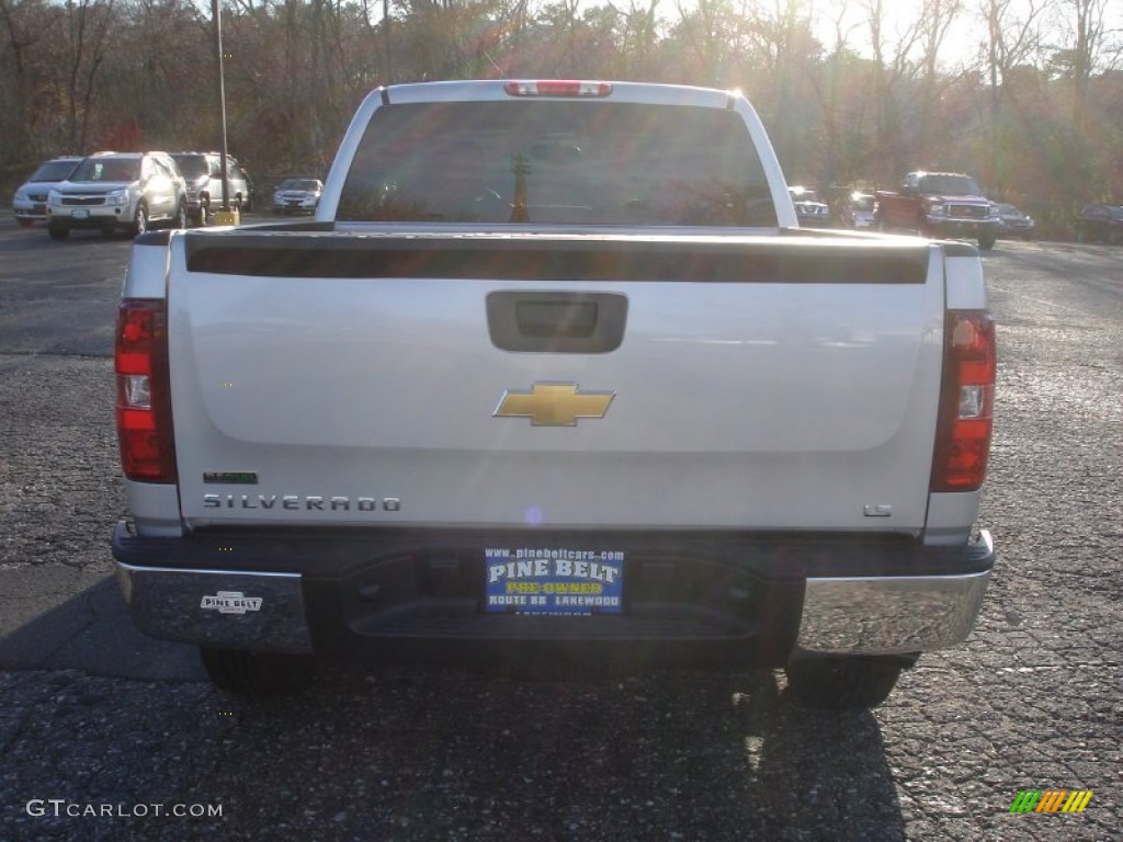 2011 Silverado 1500 LS Extended Cab 4x4 - Sheer Silver Metallic / Dark Titanium photo #5