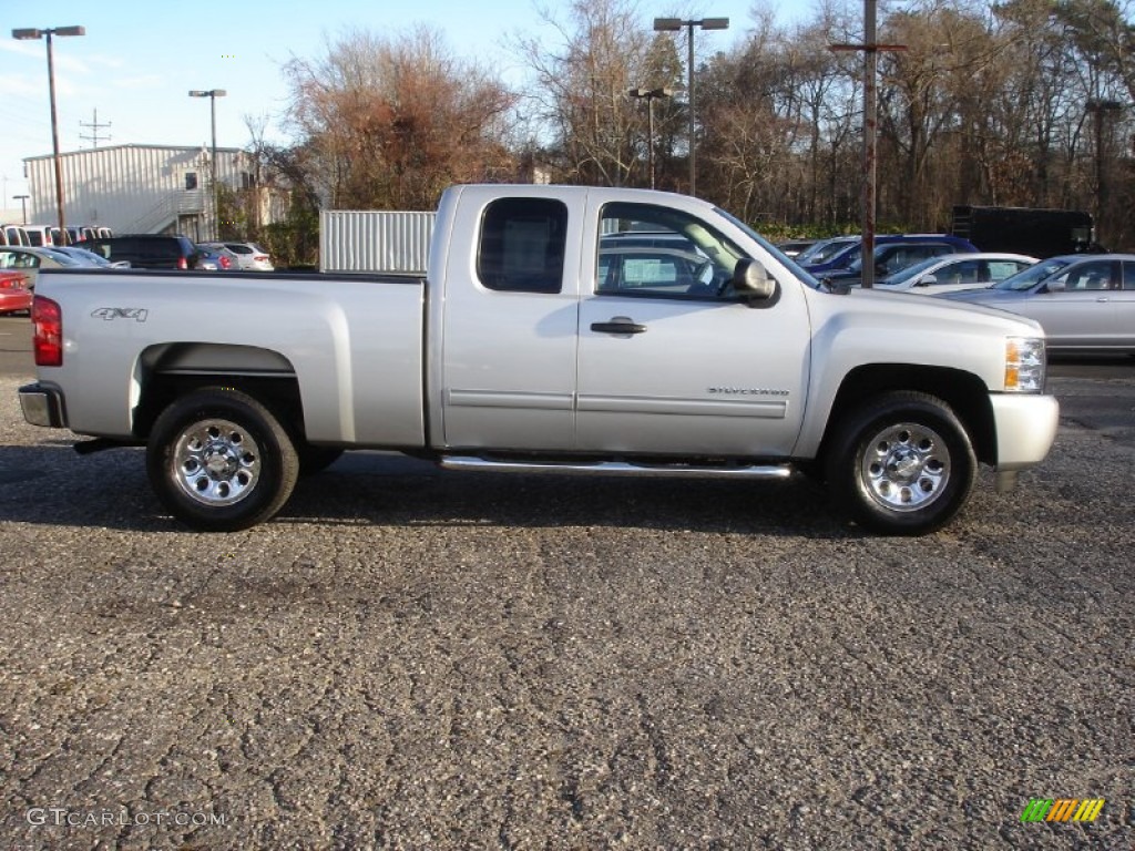 2011 Silverado 1500 LS Extended Cab 4x4 - Sheer Silver Metallic / Dark Titanium photo #7