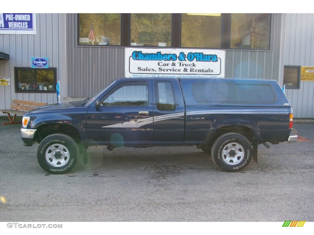 1993 Pickup Deluxe V6 Extended Cab 4x4 - Blue Pearl Metallic / Blue photo #2