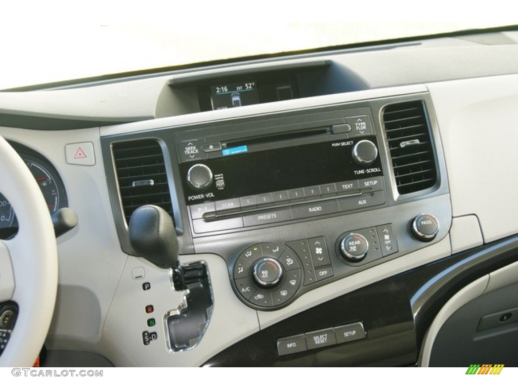 2012 Toyota Sienna LE AWD Controls Photo #57080240