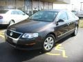 Mocha Brown - Passat 2.0T Sedan Photo No. 1