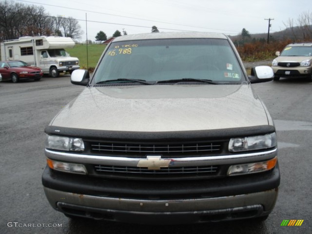 2001 Silverado 1500 LS Extended Cab 4x4 - Sunset Gold Metallic / Graphite photo #2