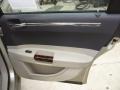 Linen Gold Metallic - 300 C HEMI Photo No. 18