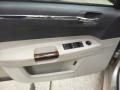 Linen Gold Metallic - 300 C HEMI Photo No. 21