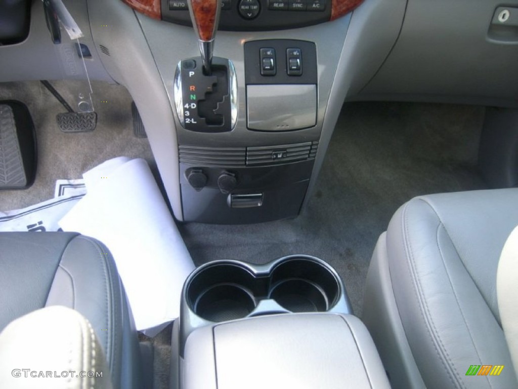 2006 Sienna Limited - Arctic Frost Pearl / Taupe photo #20