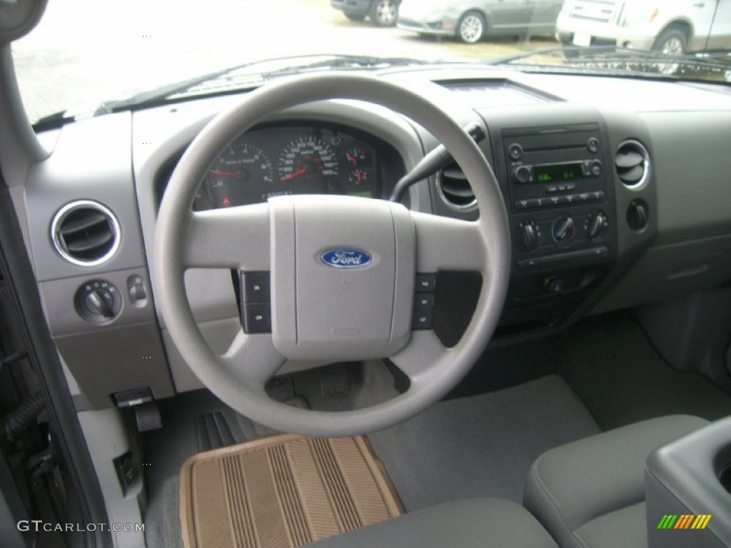 2005 F150 XLT Regular Cab - Dark Shadow Grey Metallic / Medium Flint Grey photo #15