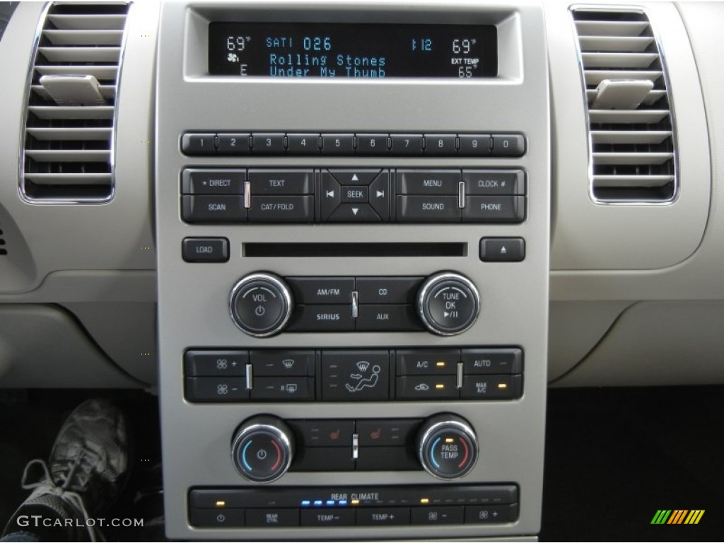 2012 Ford Flex SEL Controls Photo #57092357
