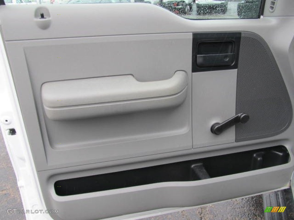2006 F150 STX SuperCab 4x4 - Oxford White / Medium/Dark Flint photo #7