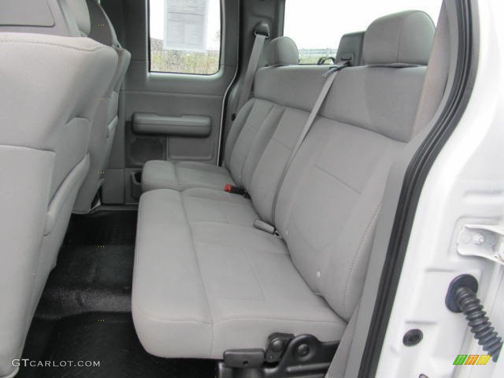 2006 F150 STX SuperCab 4x4 - Oxford White / Medium/Dark Flint photo #9