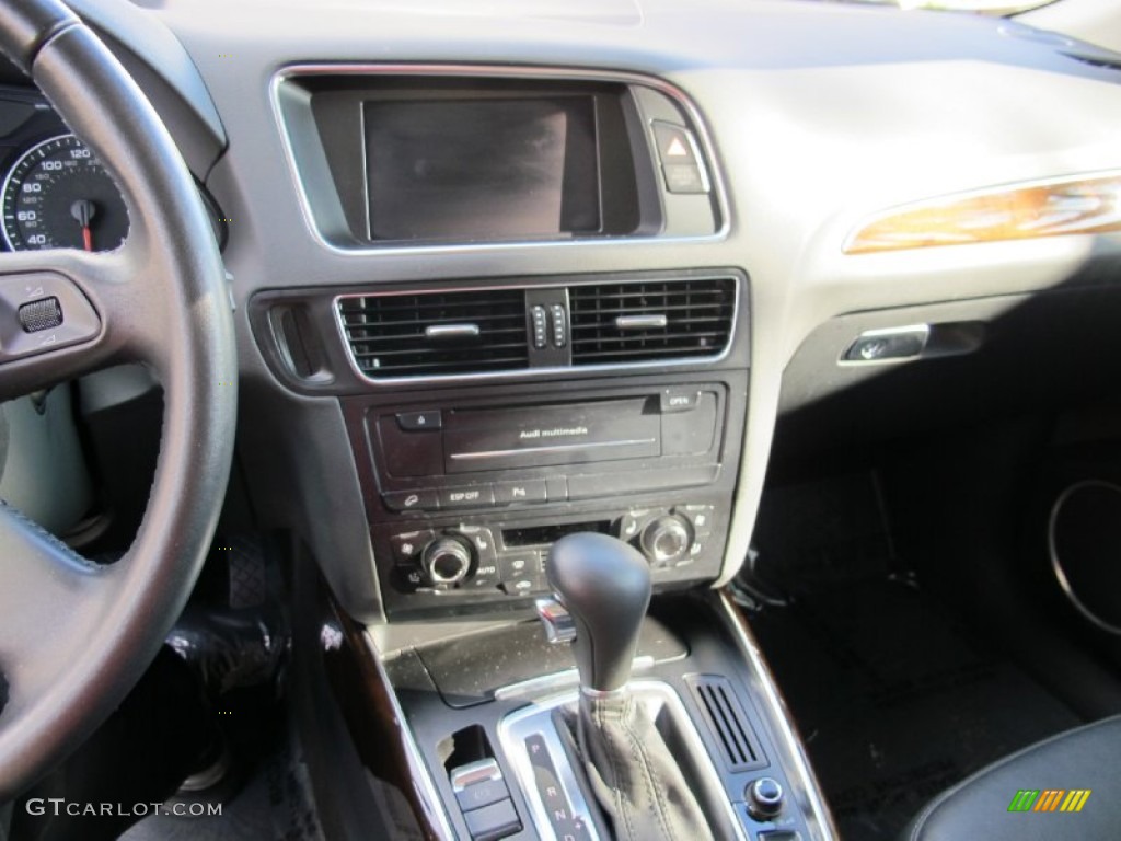 2009 Q5 3.2 Premium quattro - Brilliant Black / Black photo #12