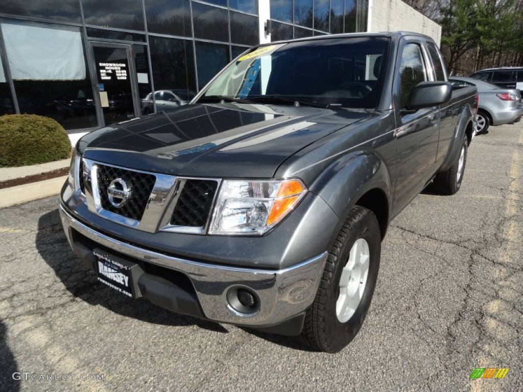 2006 Frontier SE King Cab - Storm Gray / Graphite photo #1