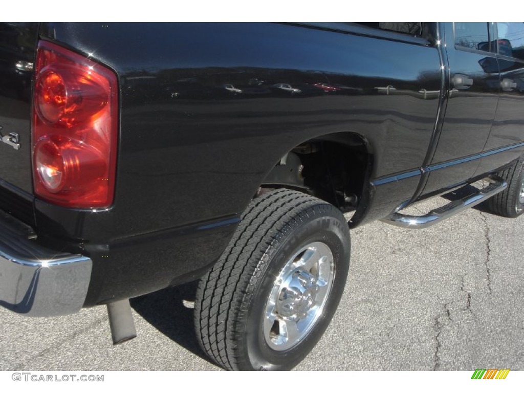 2008 Ram 2500 SLT Quad Cab 4x4 - Brilliant Black Crystal Pearl / Medium Slate Gray photo #32