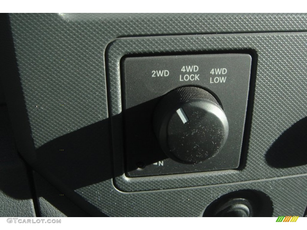 2008 Ram 2500 SLT Quad Cab 4x4 - Brilliant Black Crystal Pearl / Medium Slate Gray photo #46