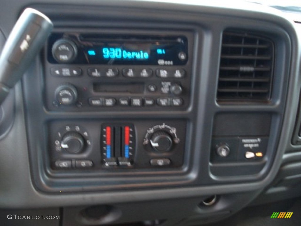 2003 Silverado 2500HD Regular Cab 4x4 - Light Pewter Metallic / Dark Charcoal photo #17