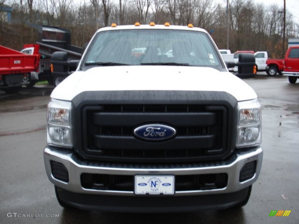 2012 F350 Super Duty XL SuperCab 4x4 - Oxford White / Steel photo #3