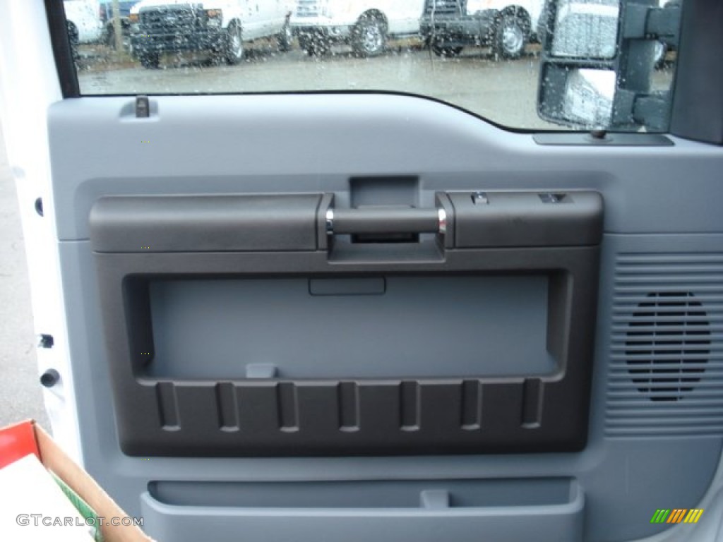 2012 F350 Super Duty XL SuperCab 4x4 - Oxford White / Steel photo #12