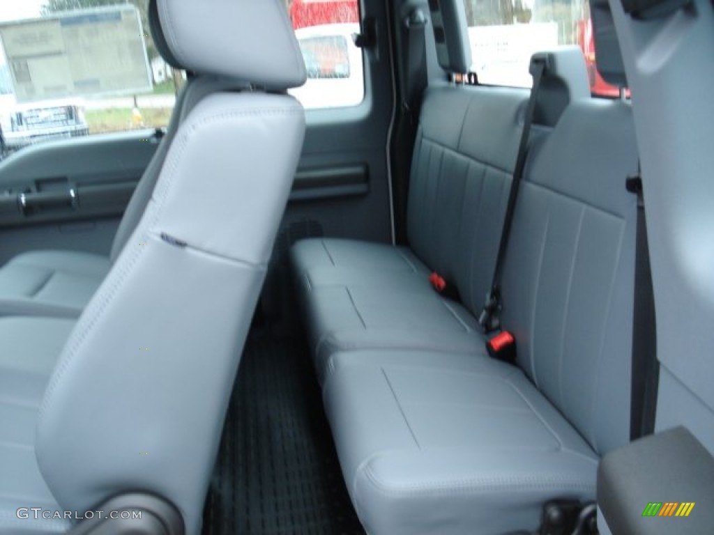 2012 F350 Super Duty XL SuperCab 4x4 - Oxford White / Steel photo #13
