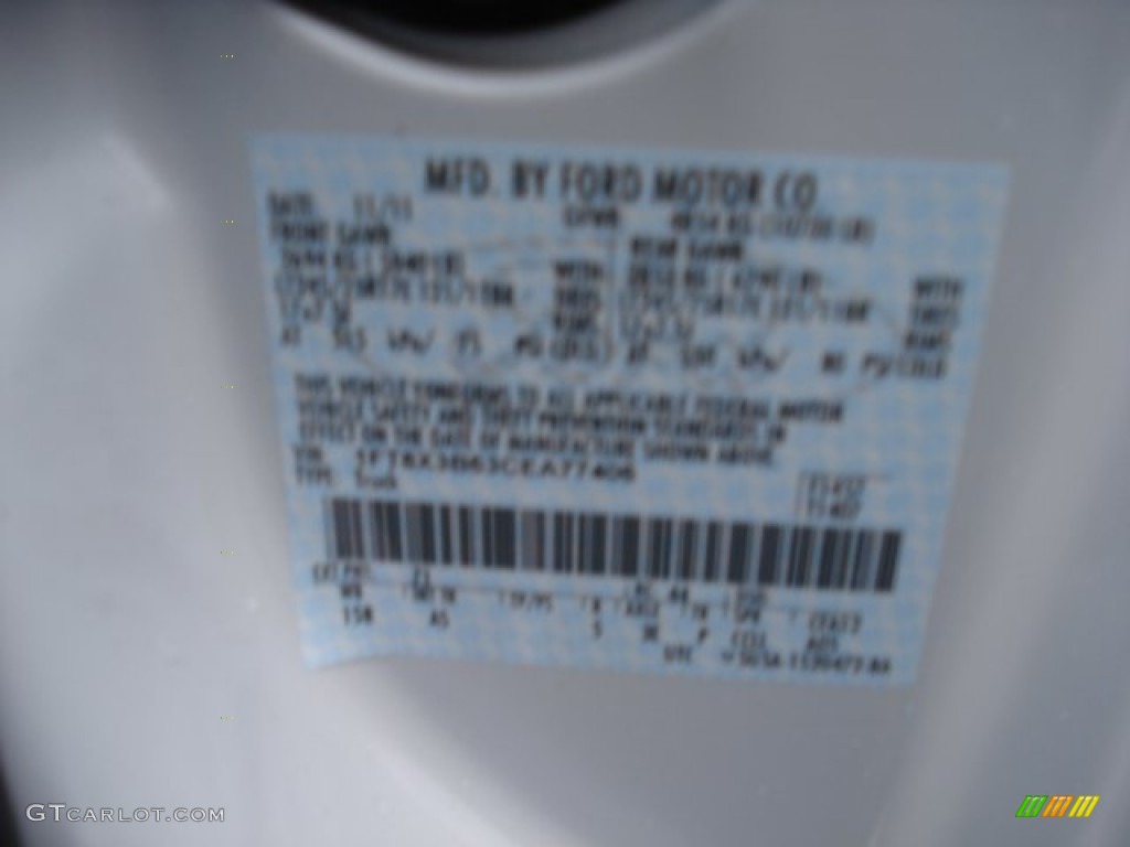 2012 F350 Super Duty XL SuperCab 4x4 - Oxford White / Steel photo #20