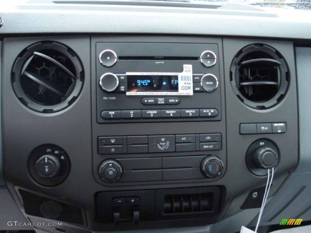 2012 Ford F250 Super Duty XL Regular Cab 4x4 Controls Photo #57105601