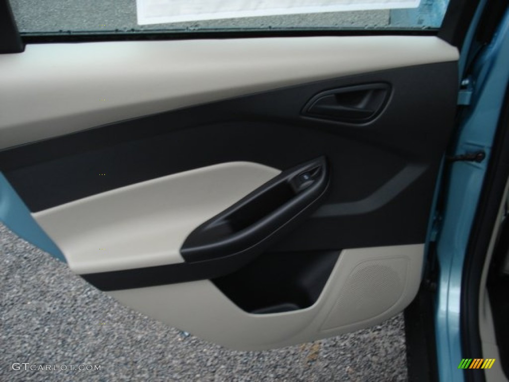 2012 Focus SE Sedan - Frosted Glass Metallic / Stone photo #14