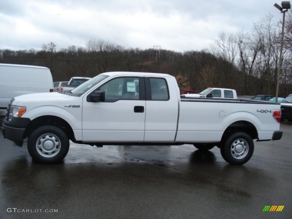 2011 F150 XL SuperCab 4x4 - Oxford White / Steel Gray photo #5