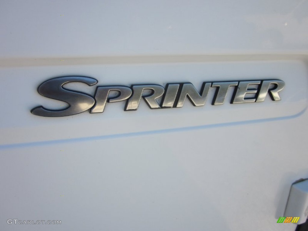 2004 Dodge Sprinter Van 2500 High Roof Commercial Marks and Logos Photo #57110291