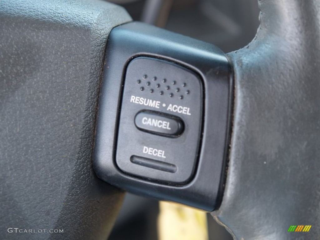 2005 Dodge Dakota Laramie Quad Cab 4x4 Controls Photo #57110983