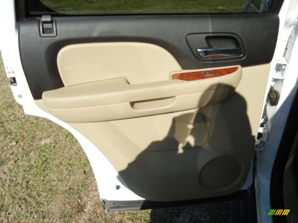 2007 Tahoe LTZ - Summit White / Light Cashmere/Ebony photo #16