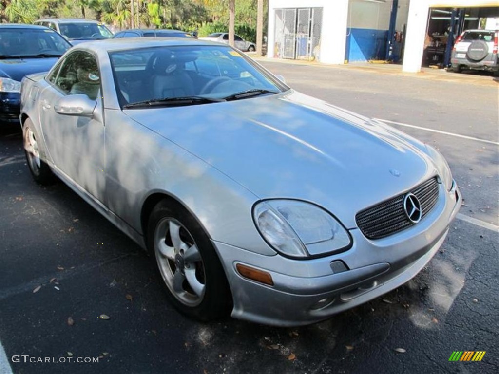 2002 Brilliant Silver Metallic MercedesBenz SLK 320 Roadster 57094722