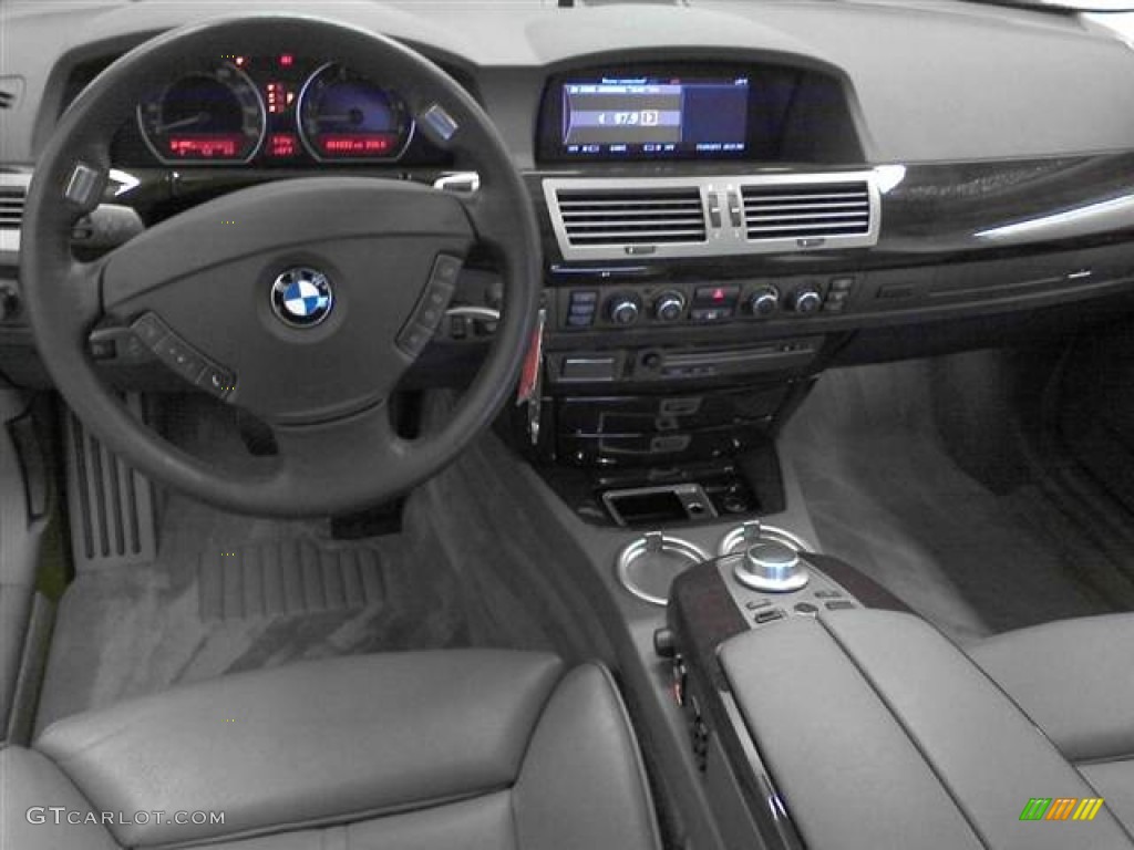 2008 BMW 7 Series 750i Sedan Flannel Grey Dashboard Photo #57114195