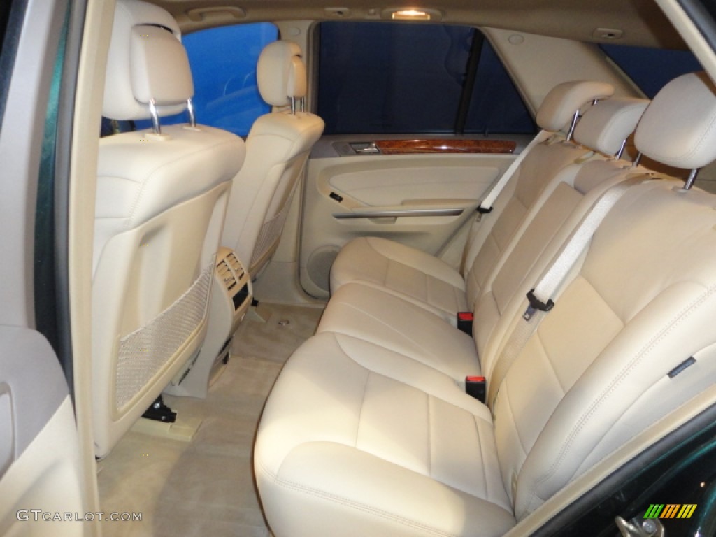2009 ML 350 4Matic - Jade Green Metallic / Cashmere photo #19