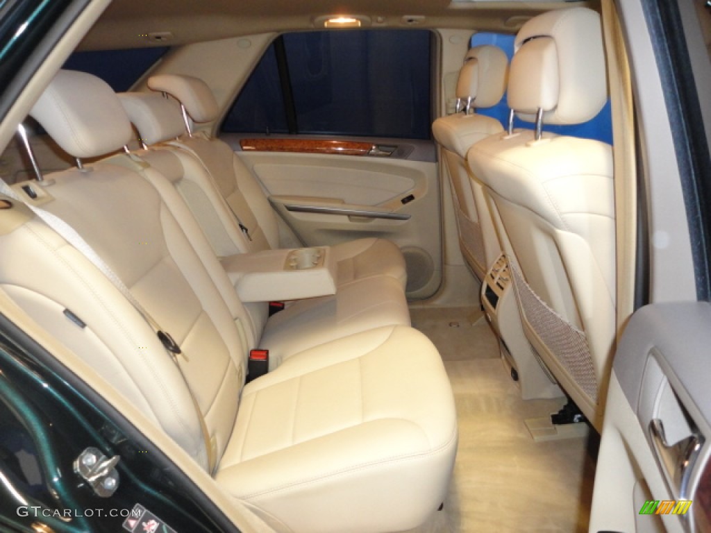 2009 ML 350 4Matic - Jade Green Metallic / Cashmere photo #22
