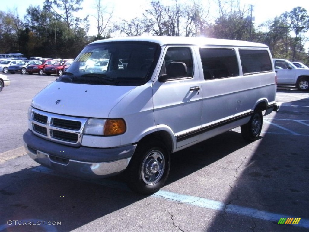 2000 Dodge Ram Van 2500 Passenger Exterior Photos