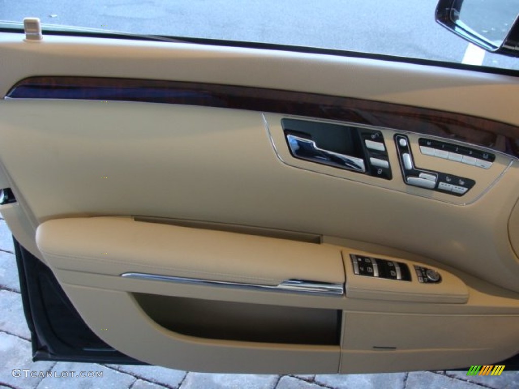 2010 Mercedes-Benz S 400 Hybrid Sedan Door Panel Photos