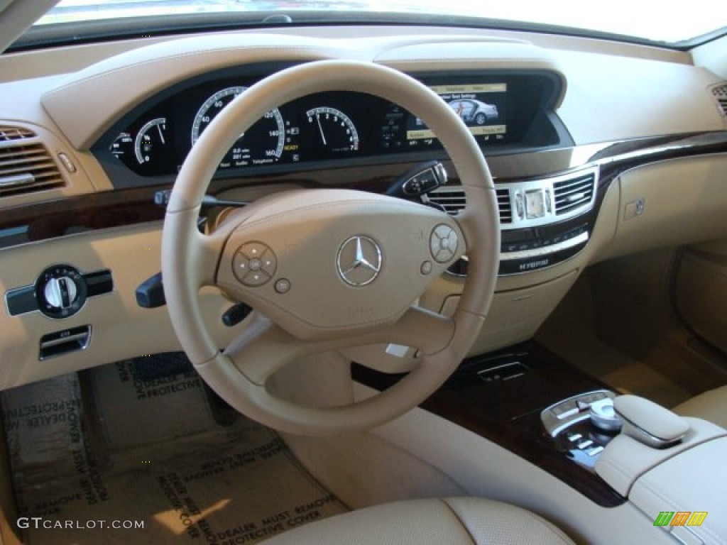 2010 Mercedes-Benz S 400 Hybrid Sedan Cashmere/Savanna Dashboard Photo #57120778