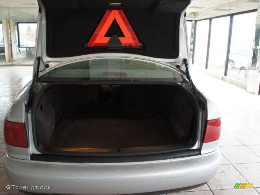 2002 Audi A8 4.2 quattro Trunk Photo #57124978