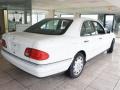 Glacier White - E 320 Sedan Photo No. 3