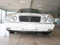 Glacier White - E 320 Sedan Photo No. 11