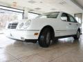 Glacier White - E 320 Sedan Photo No. 12