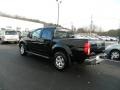 Super Black - Frontier SE Crew Cab 4x4 Photo No. 3
