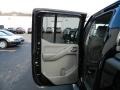 Super Black - Frontier SE Crew Cab 4x4 Photo No. 19