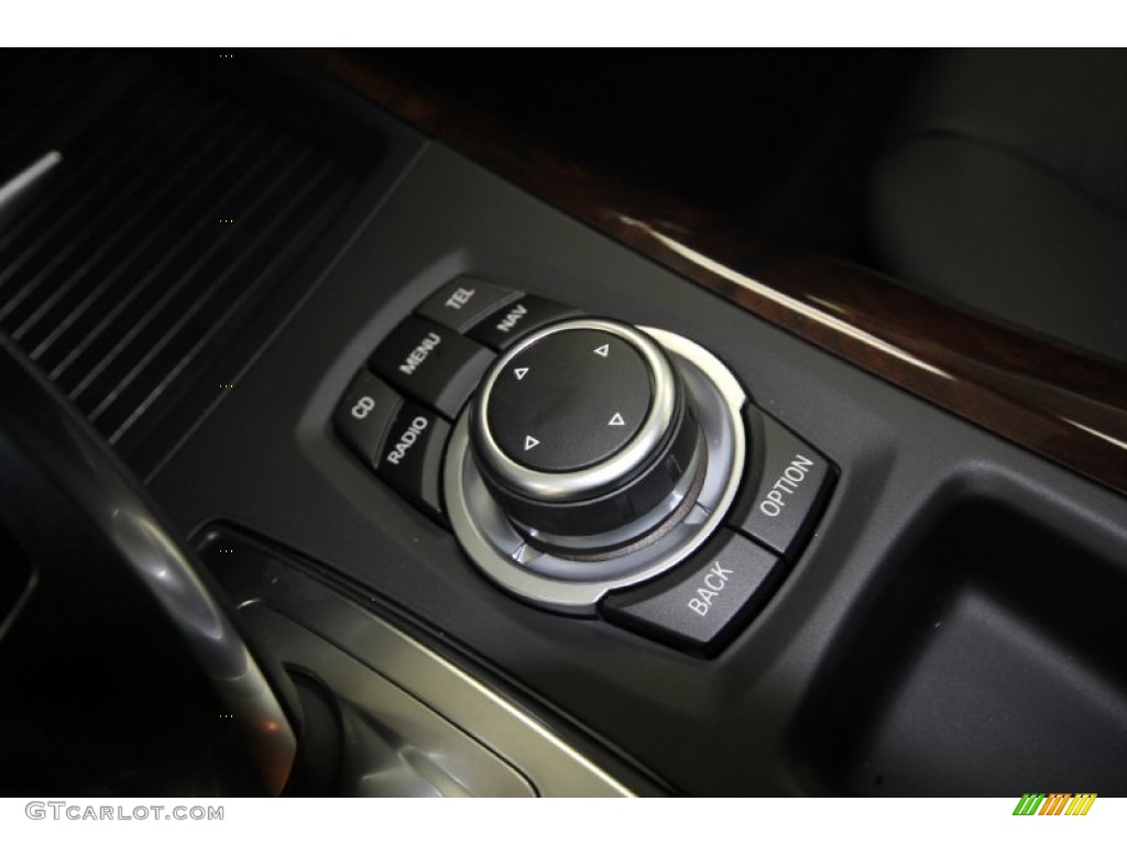 2012 BMW X5 xDrive35d Controls Photo #57126337