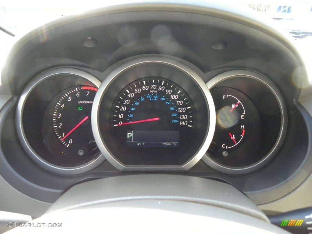 2010 Suzuki Grand Vitara Premium Gauges Photo #57130281