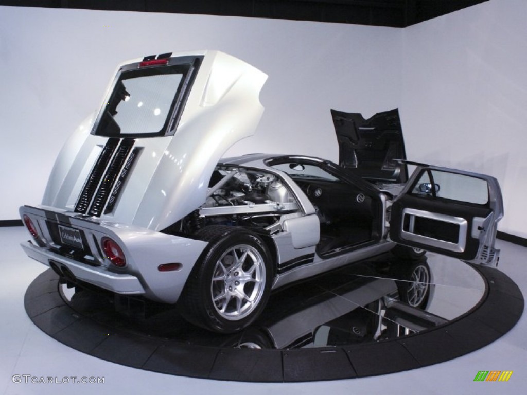Quick Silver 2005 Ford GT Standard GT Model Exterior Photo #57130528